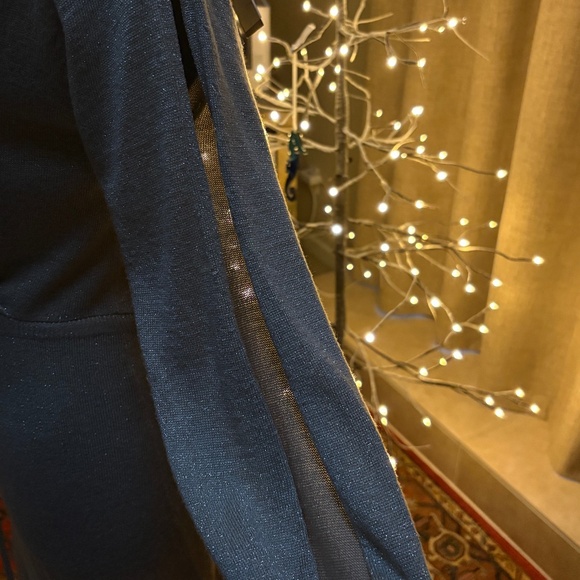 Vertigo Soft Gold Metallic Dress – NWT - Picture 3 of 6